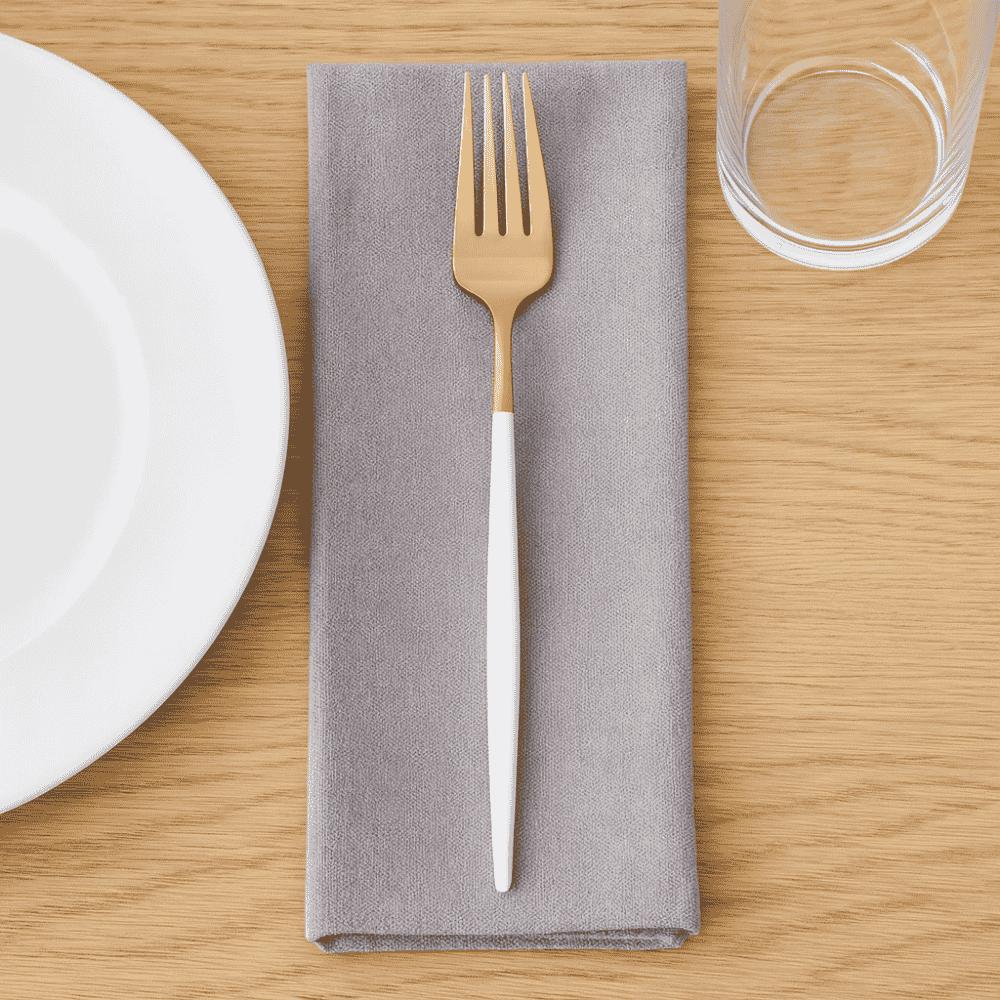 Garfo de Mesa Branco e Dourado Inox Chazak