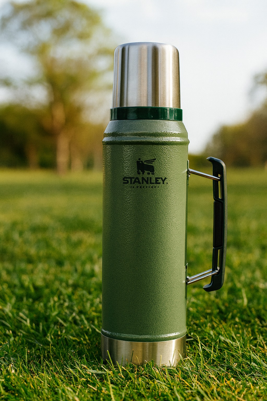 Garrafa Term Gt Lendaria 950Ml Classic Verde Stanley