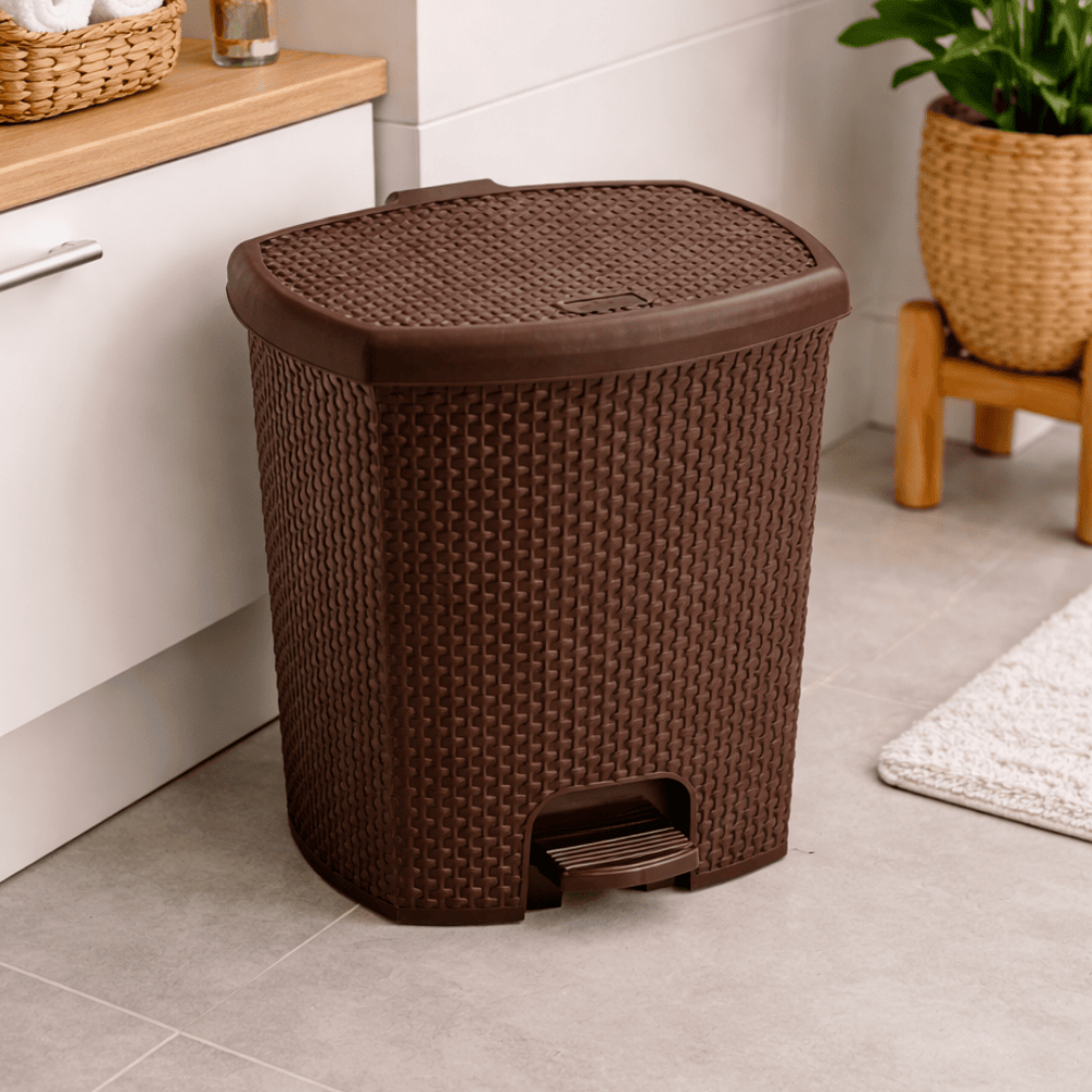 Lixeira Naturalle Rattan Com Pedal 14,5L Tabaco Rischioto