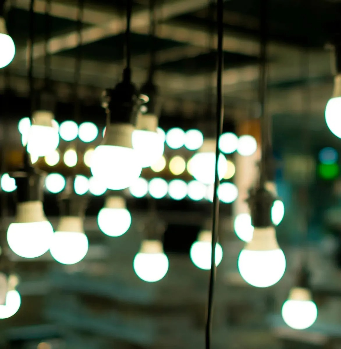 Lâmpada Led Branca 9W Avant