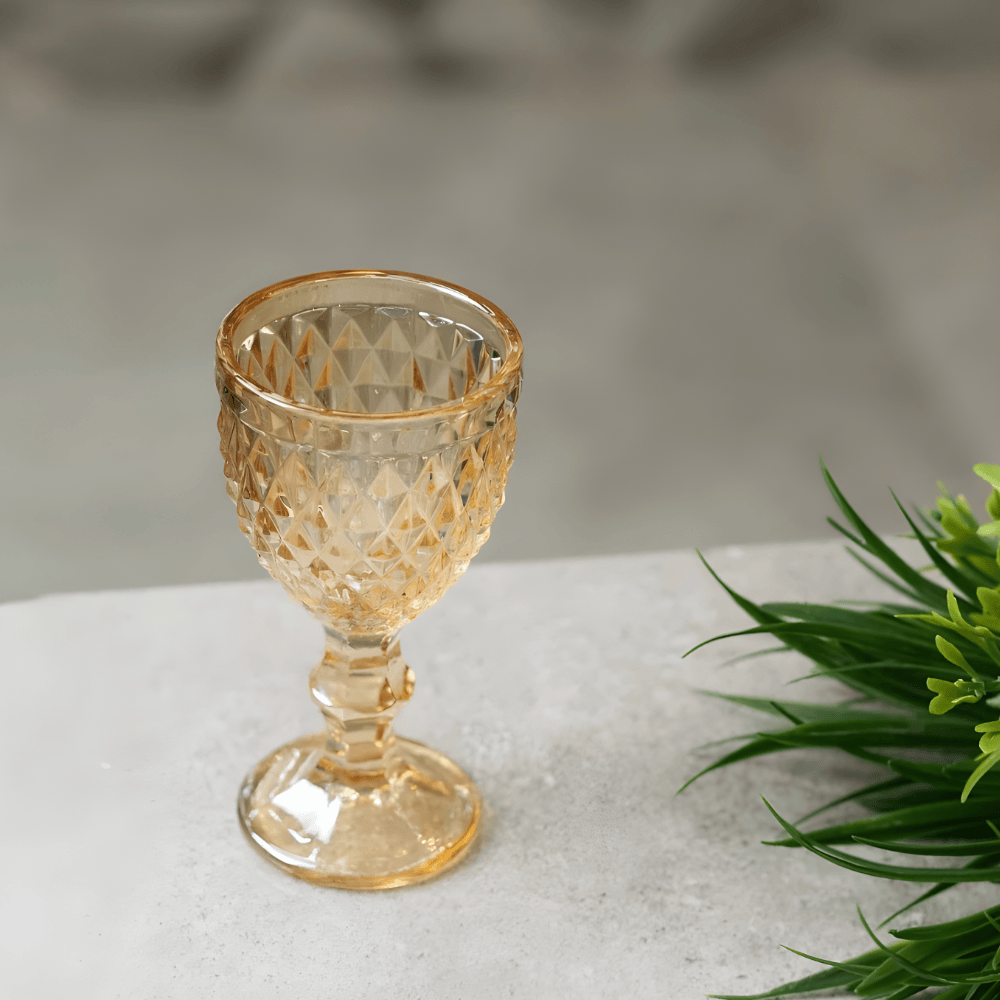 Taça De Licor De Vidro Âmbar Bico De Abacaxi 65Ml Coliseu