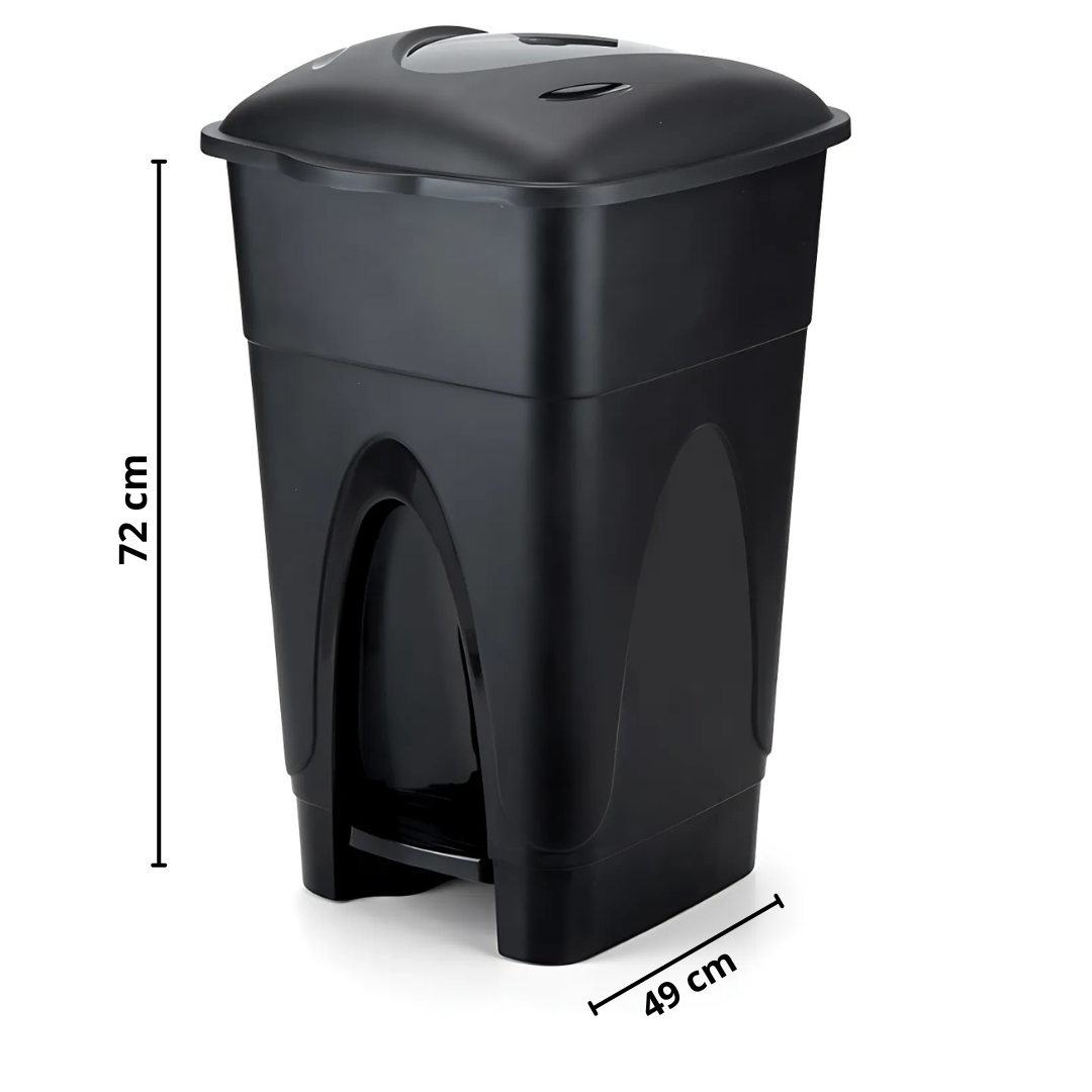 Lixeira 65 Litros Com Pedal Preta Injeplastec 161