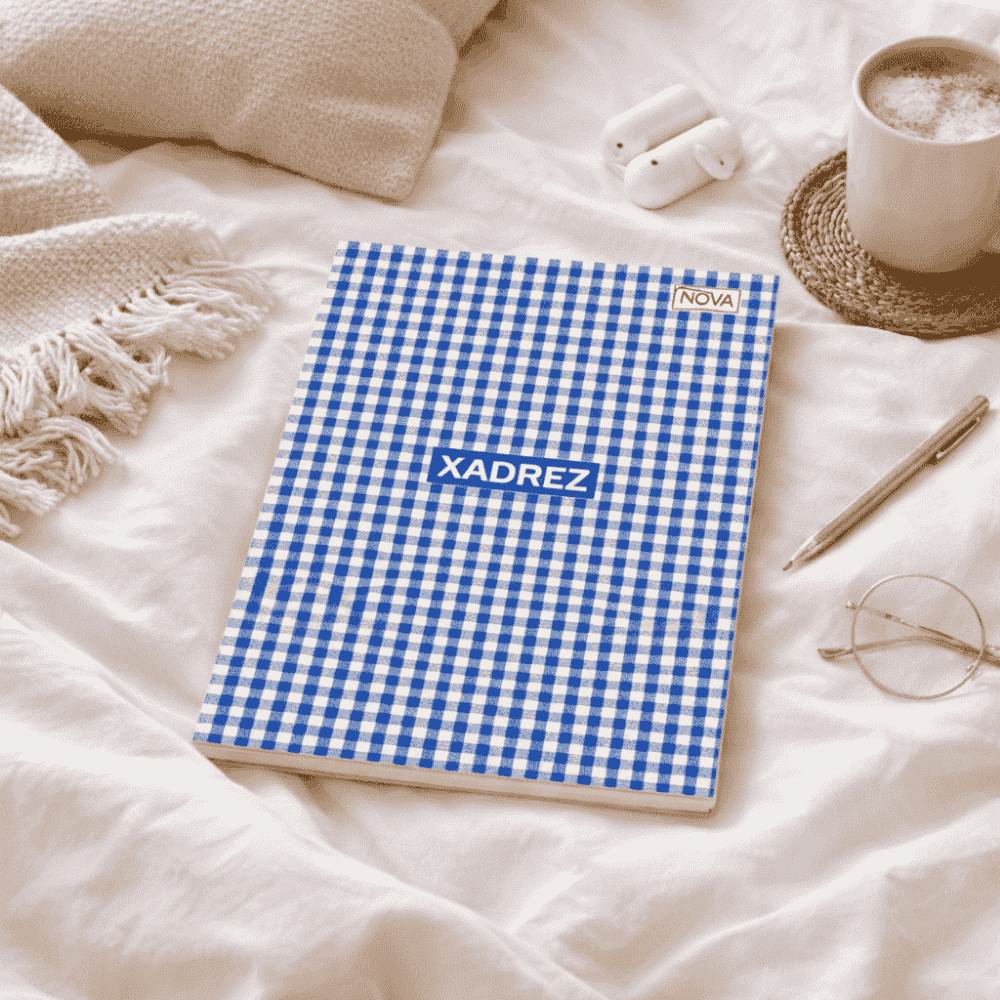Caderno 1/4 Costurado Capa Dura 96 Folhas Xadrez Azul Multi