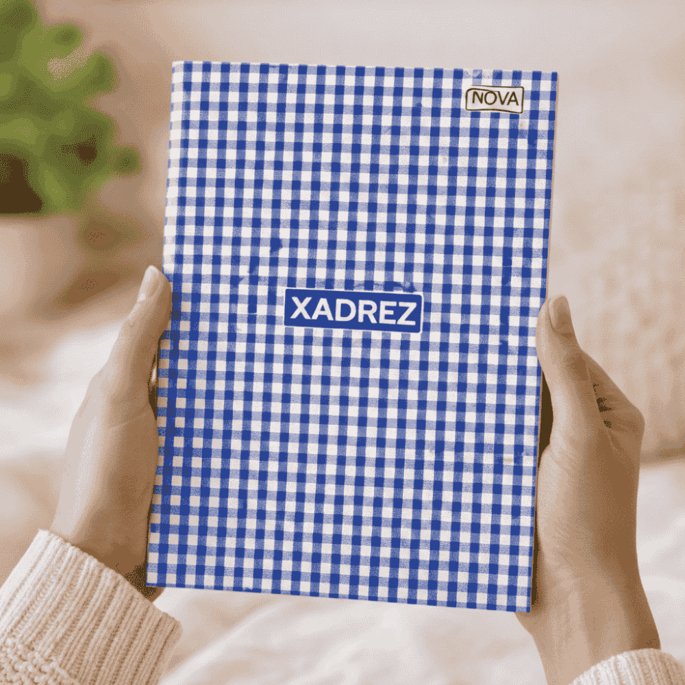 Caderno 1/4 Costurado Capa Dura 96 Folhas Xadrez Azul Multi