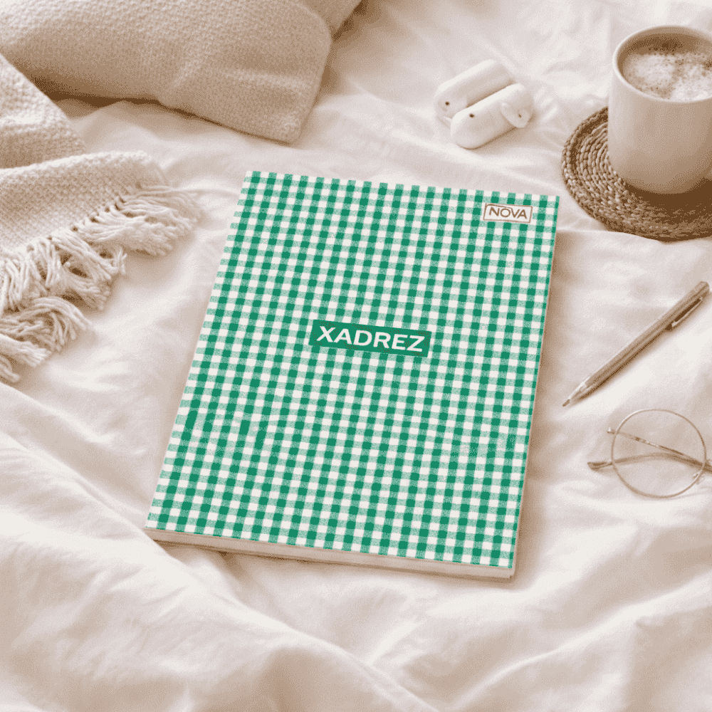 Caderno 1/4 Costurado Capa Dura 96 Folhas Xadrez Verde Multi