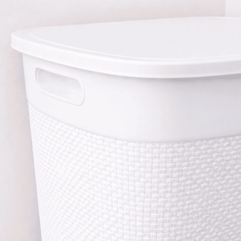 Cesto Naturalle Rattan Com Tampa 40L Branco Rischioto